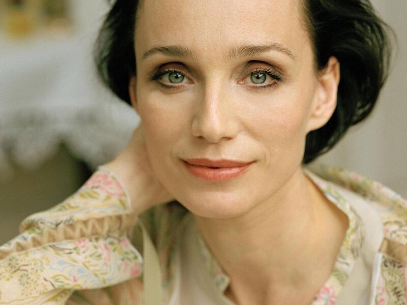 woman with green eyes