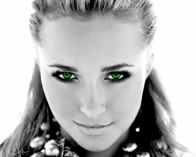 woman with green eyes