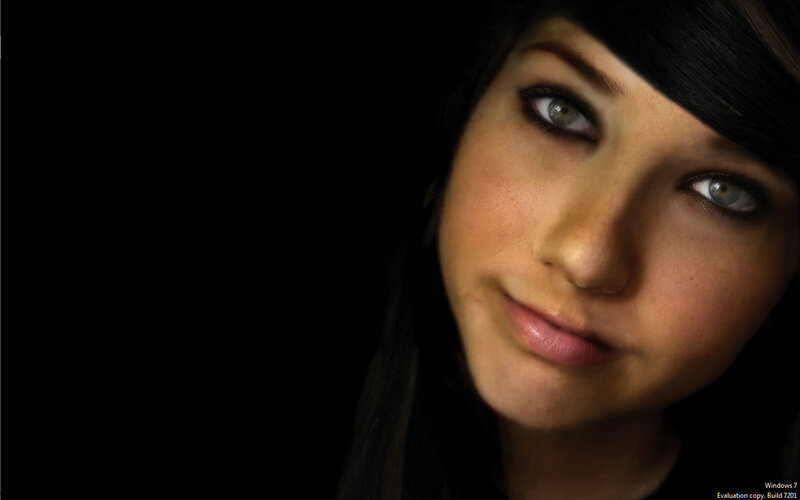 woman with green eyes