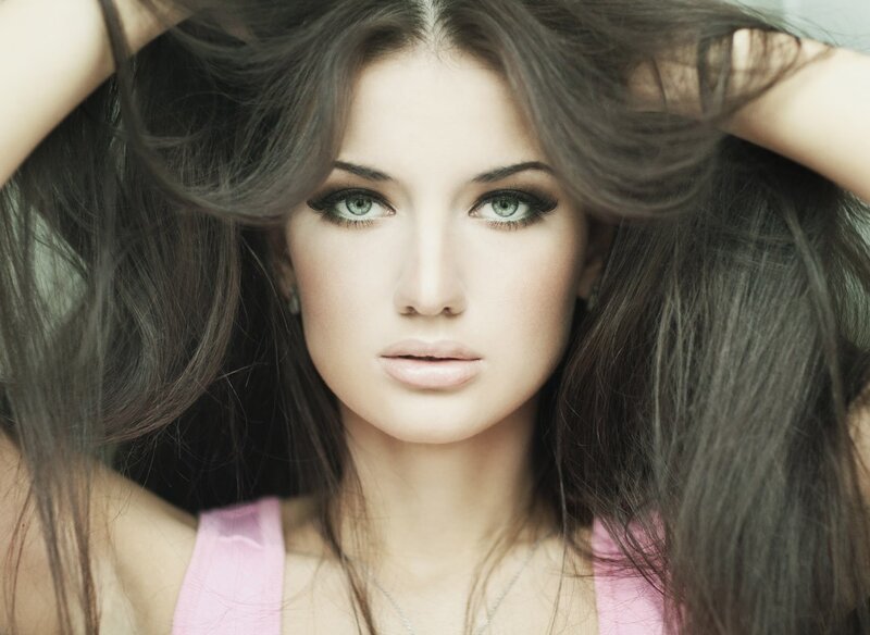 woman with green eyes and dark hair
