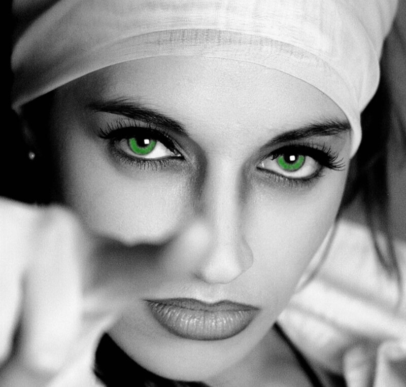 Woman with Green Eyes — Dramatic, Photograph