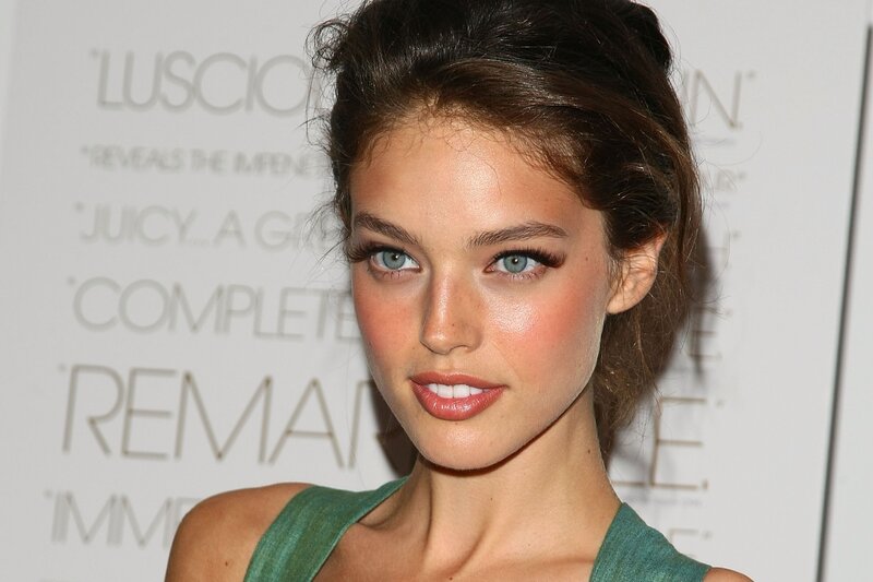 Woman with Green Eyes — Formal
