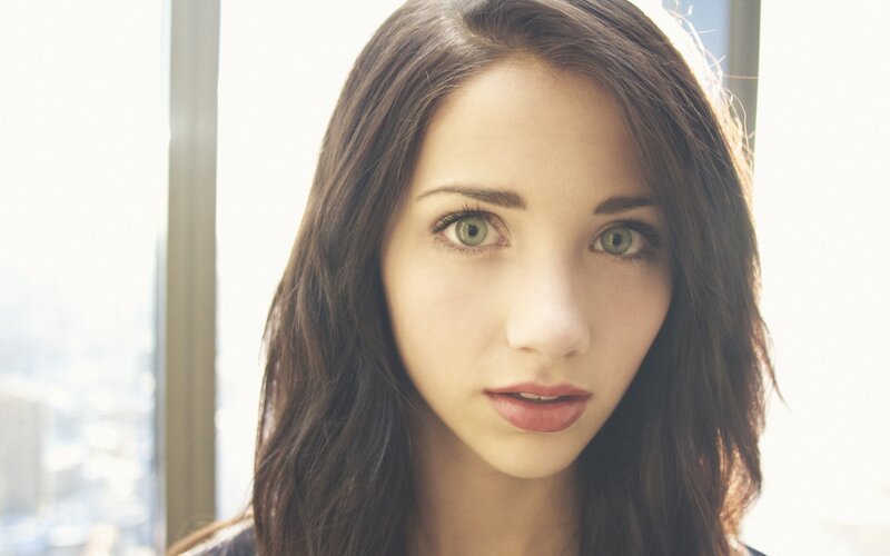 woman with green eyes looking at camera