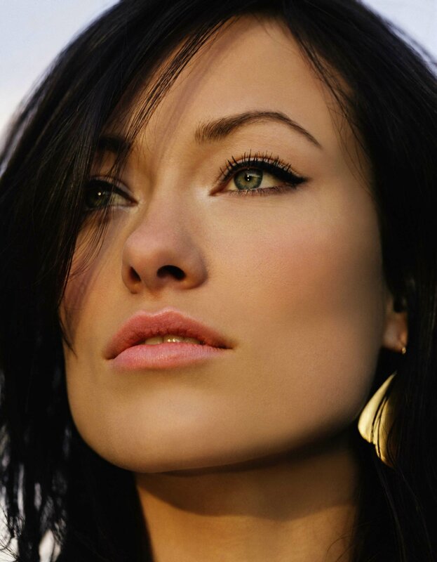 woman with green eyes looking up