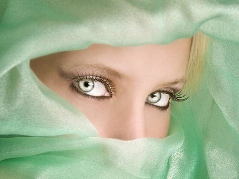 Woman with Green Eyes — Mysterious