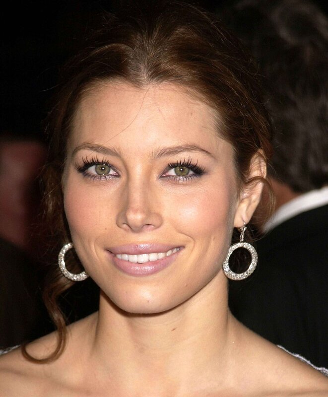 woman with green eyes smiling