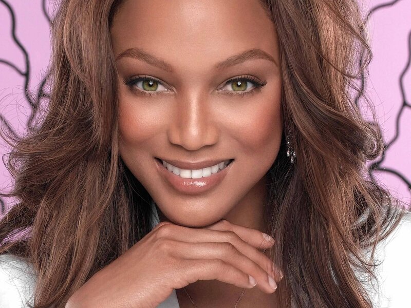 woman with green eyes smiling