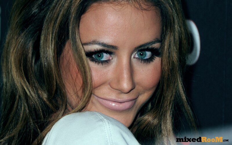 woman with green eyes smiling