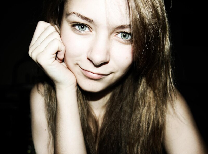 woman with green eyes smiling