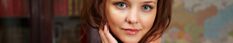 woman with green eyes smiling
