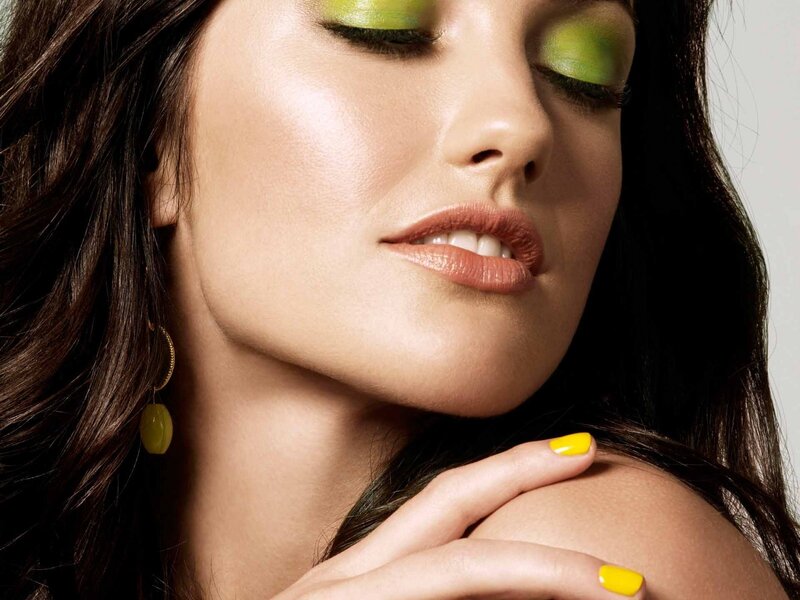 woman with green eyeshadow