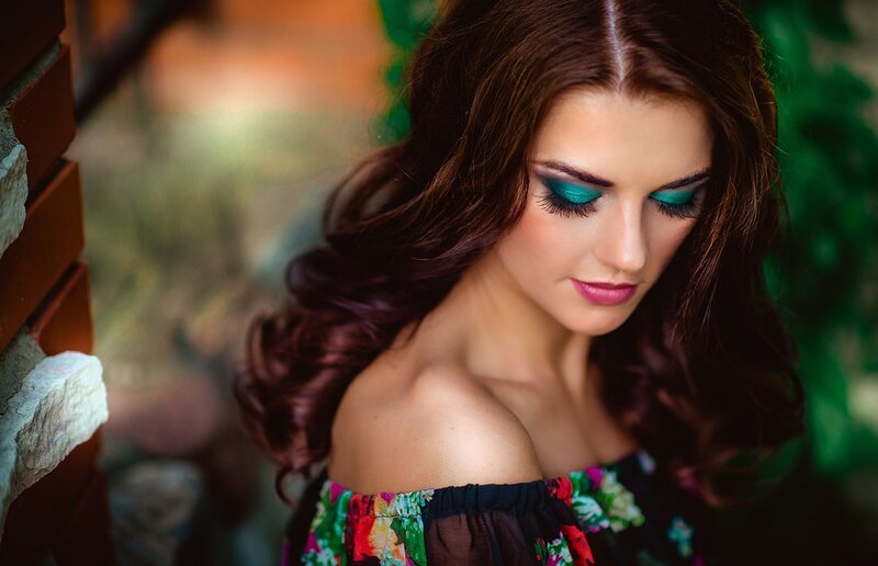 Woman with Green Eyeshadow — Brown, Dramatic, Afternoon