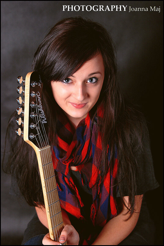 woman with guitar portrait