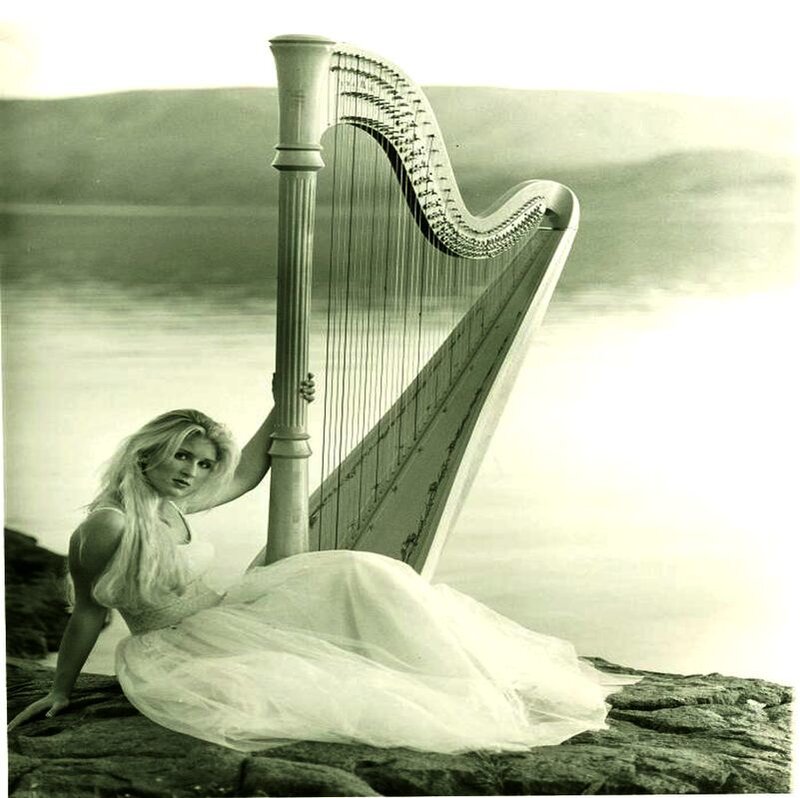 Woman with Harp — White