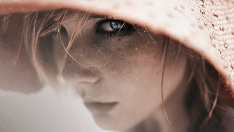 Woman with Hat and Freckles — Brown