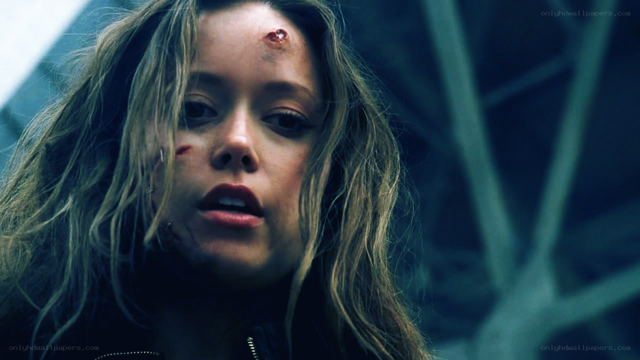 woman with head wound