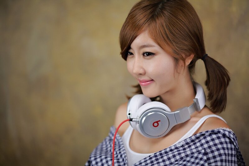 woman with headphones