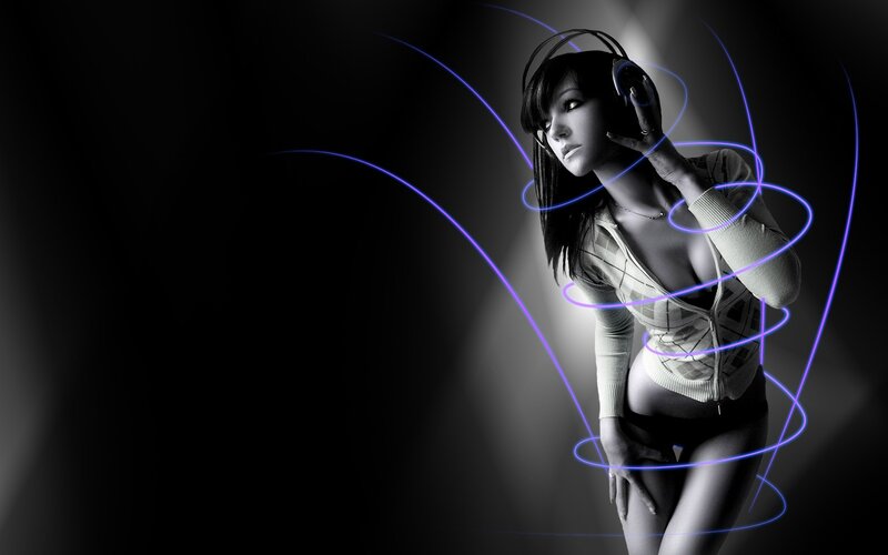 woman with headphones and light trails