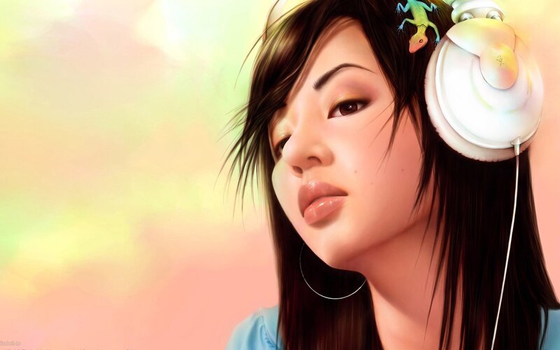 woman with headphones and lizard