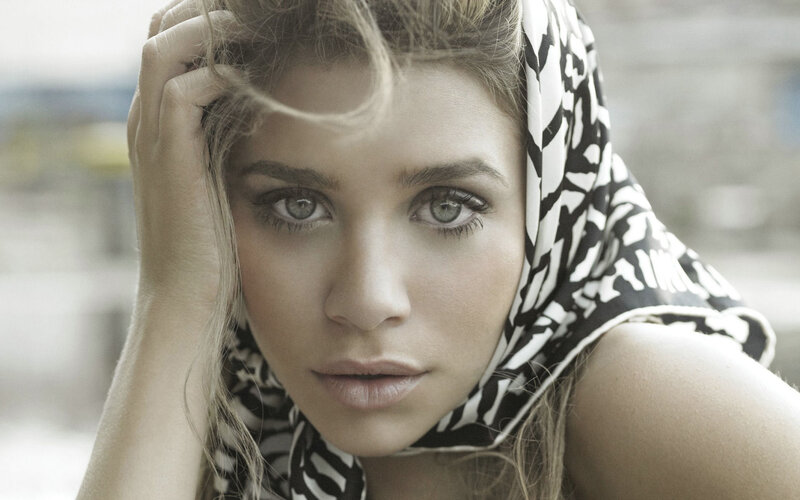 Woman with Headscarf — Black, Neutral