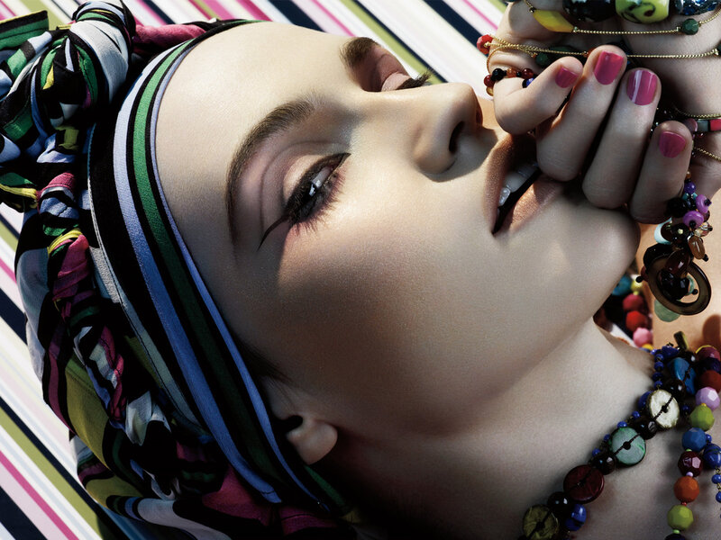 Woman with Headscarf — Green