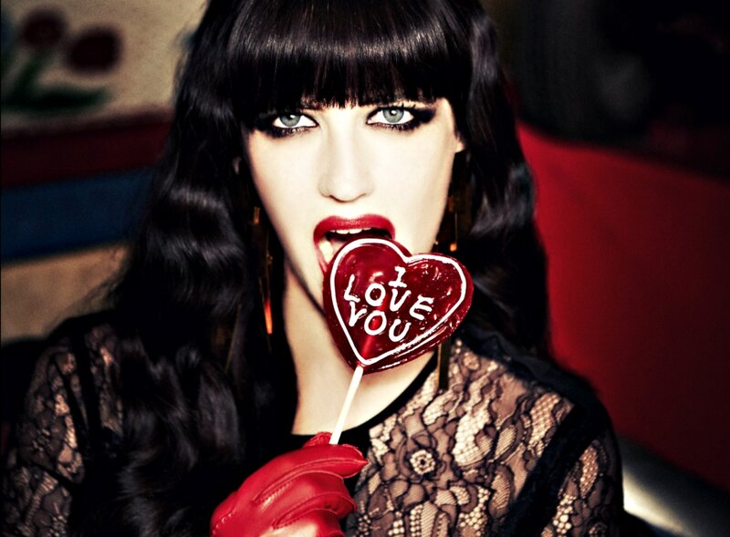 Woman with Heart Lollipop — Black