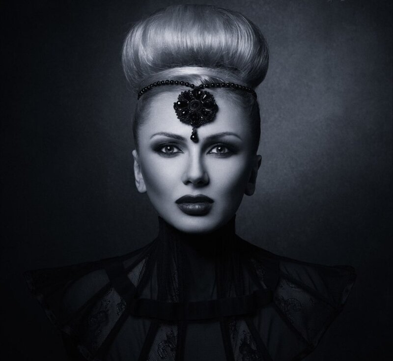 Woman with High Bun — Black