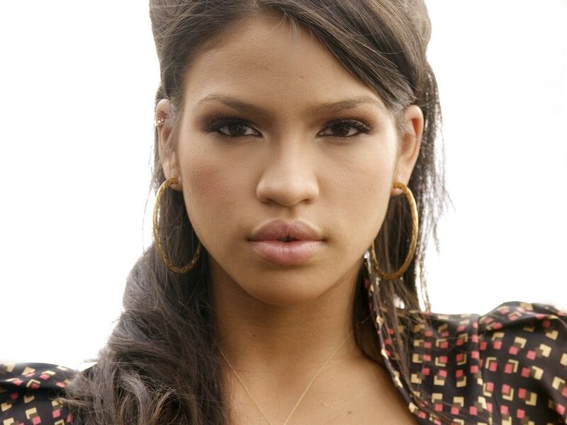Woman with Hoop Earrings — Black