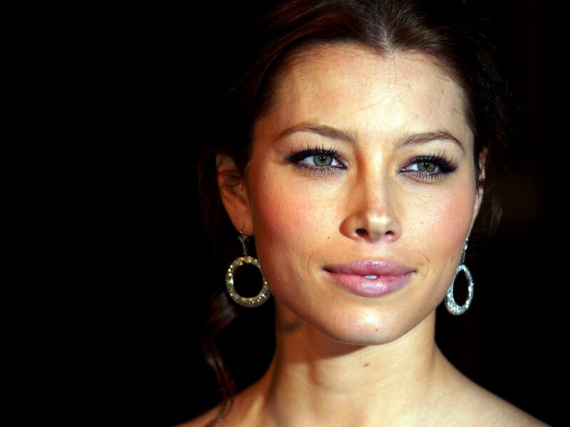 Woman with Hoop Earrings — Brown