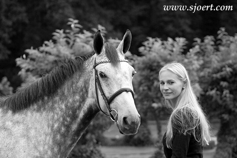 Woman with Horse — Black, Calm