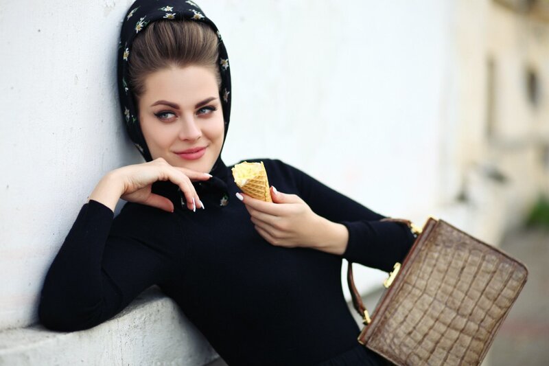 Woman with Ice Cream — Black