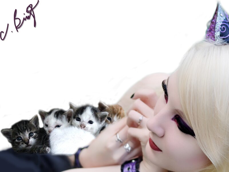Woman with Kittens — White