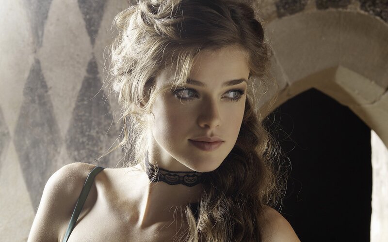 woman with lace choker