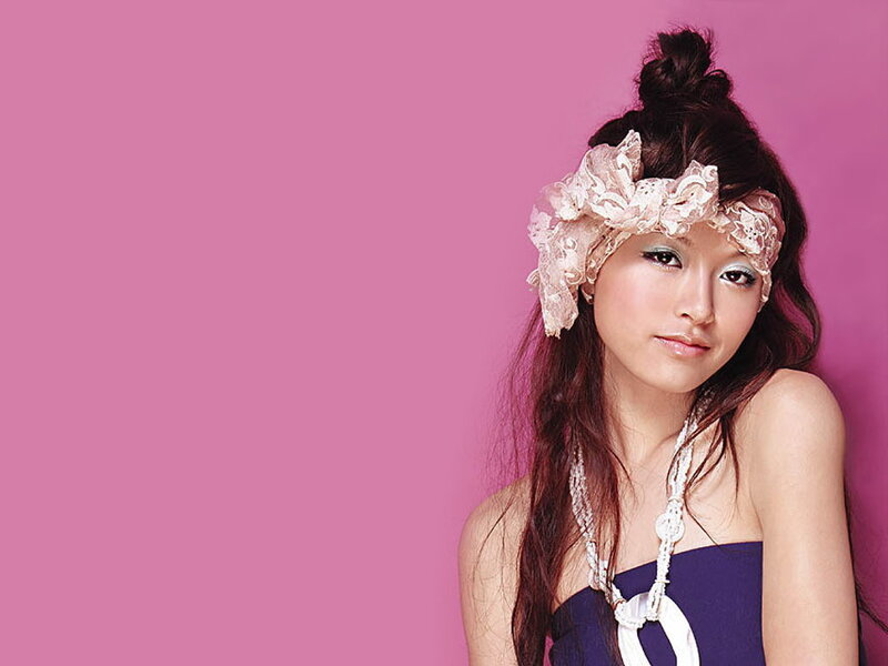 woman with lace headband