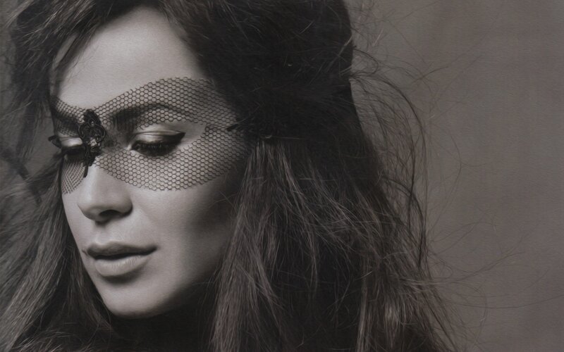 woman with lace mask