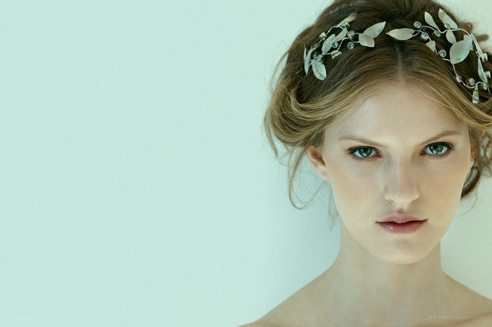 woman with leaf crown