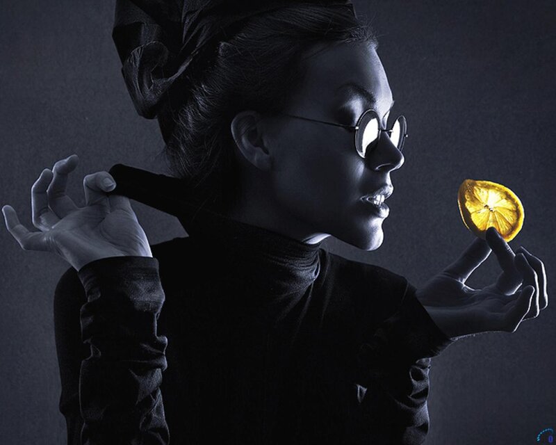 woman with lemon slice