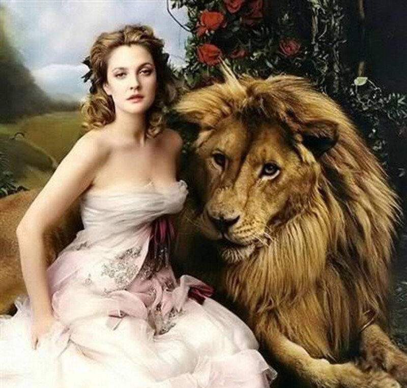 Woman with Lion — White