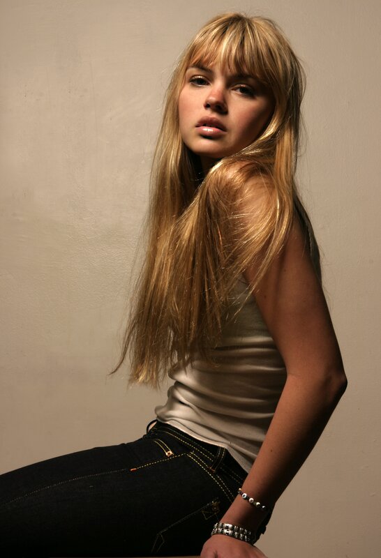 woman with long blonde hair