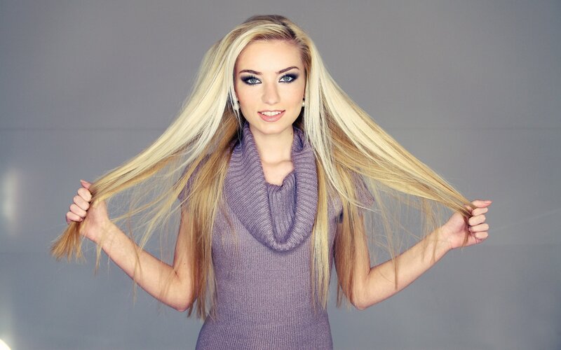 Woman with Long Blonde Hair — Purple, Neutral