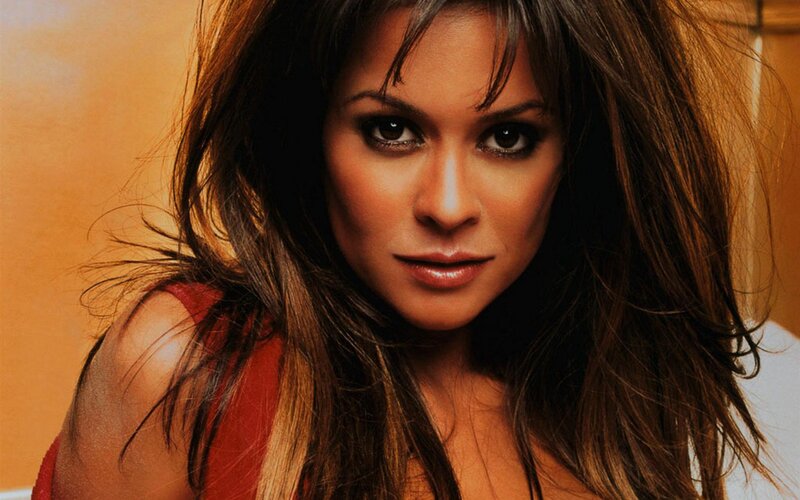 woman with long brown hair