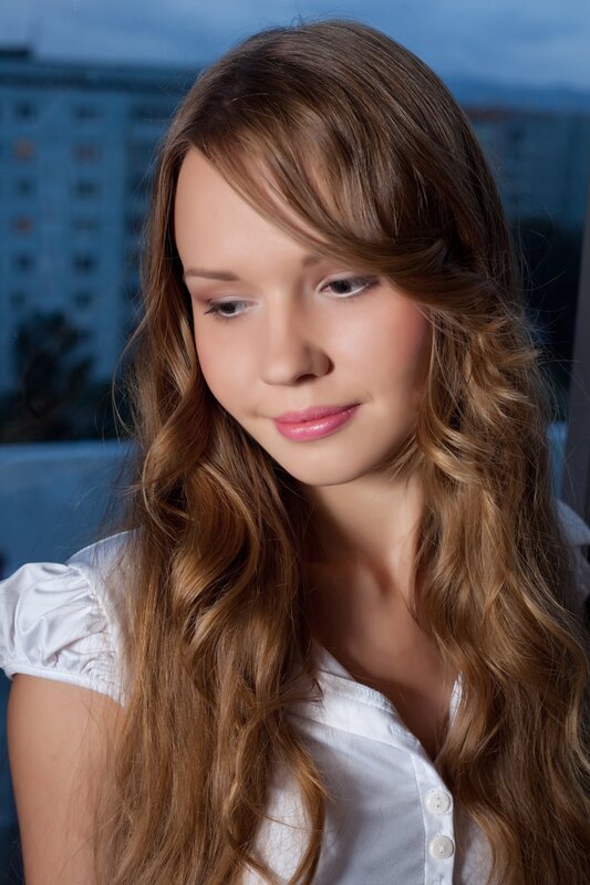 woman with long brown hair