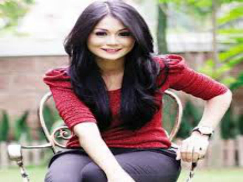 Woman with Long Dark Hair — Red, Calm, Afternoon