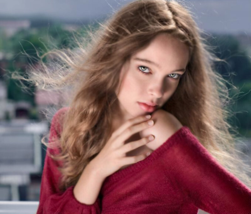 Woman with Long Hair — Red, Calm