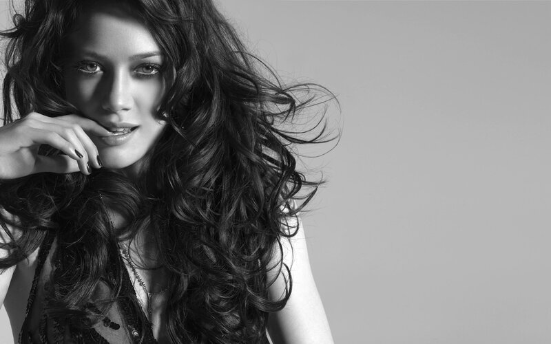 woman with long wavy hair