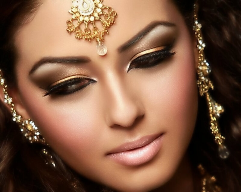 Woman with Makeup and Jewelry — Gold, Dramatic