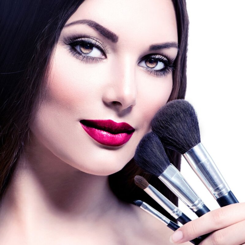 Woman with Makeup Brushes — Black