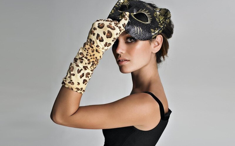 Woman with Mask and Gloves — Black