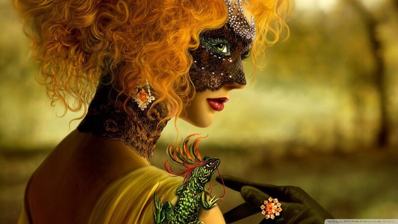woman with mask and lizard