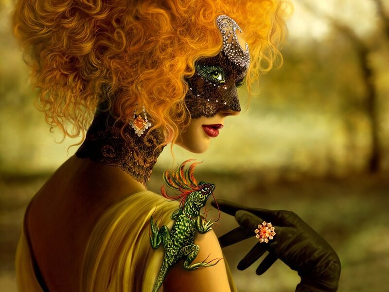 woman with mask and lizard